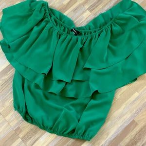 Fun green top! Great for out on the town.